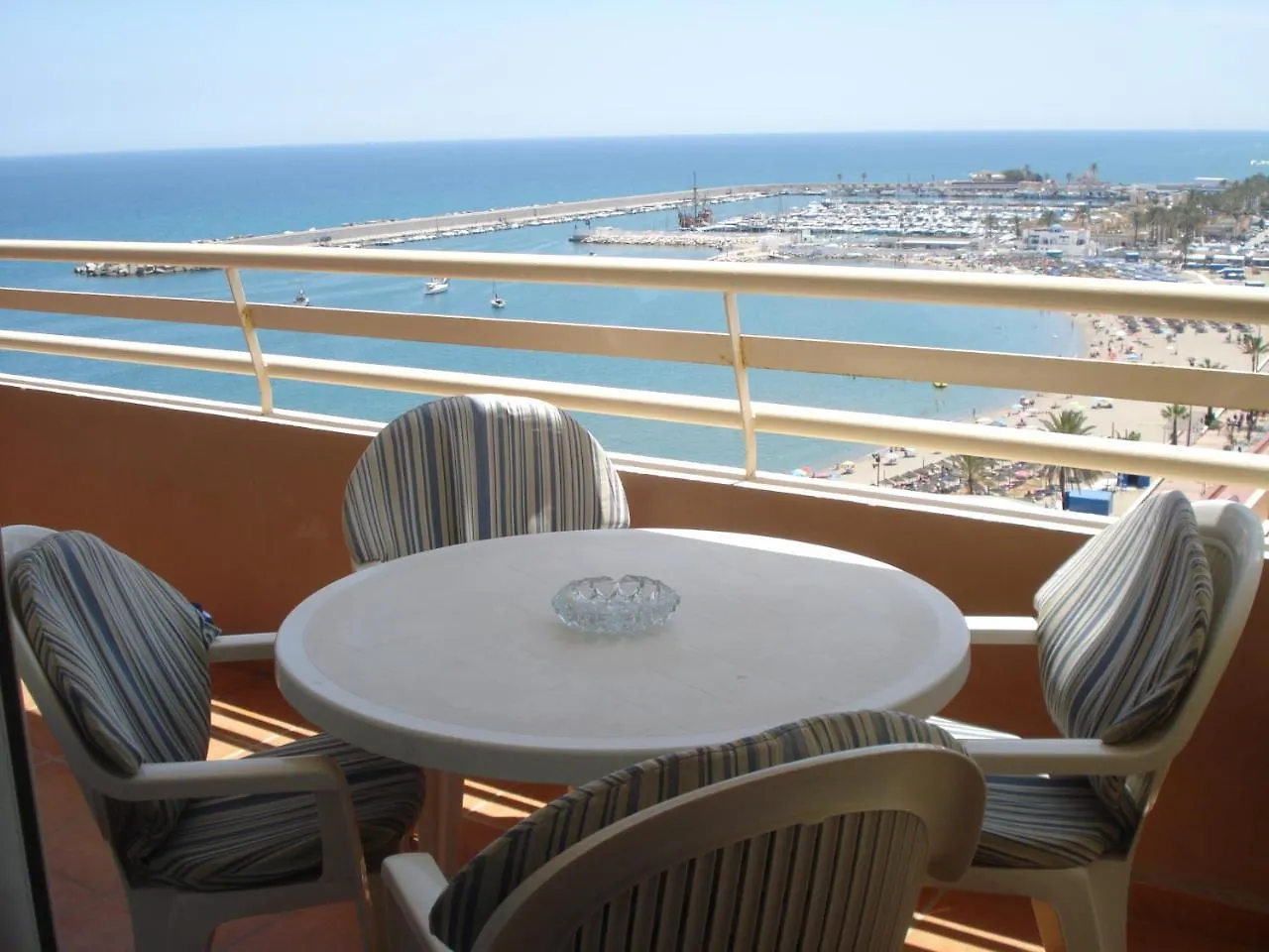 شقة Estrella Del Mar - 1º Linea De Playa فوينخيرولا إسبانيا